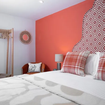 Willow Barn - Heaning - Brand New - Spacious - Rural Escape - Sleeps Four