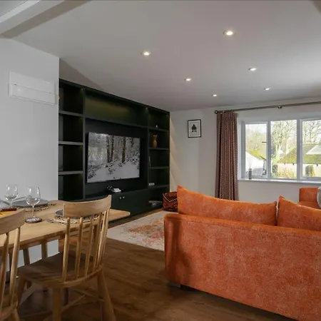 Willow Barn - Heaning - Brand New - Spacious - Rural Escape - Sleeps Four *